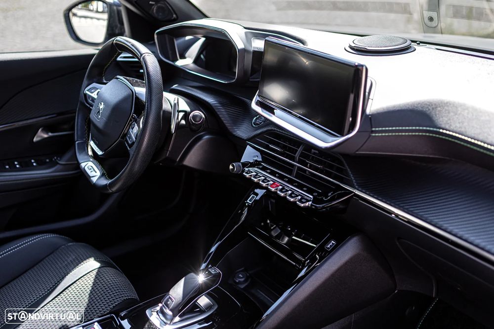 Peugeot 2008 - 10