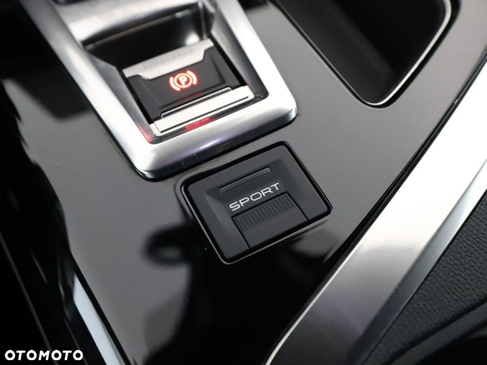 Peugeot 3008 1.6 THP Active S&S EAT6 - 33