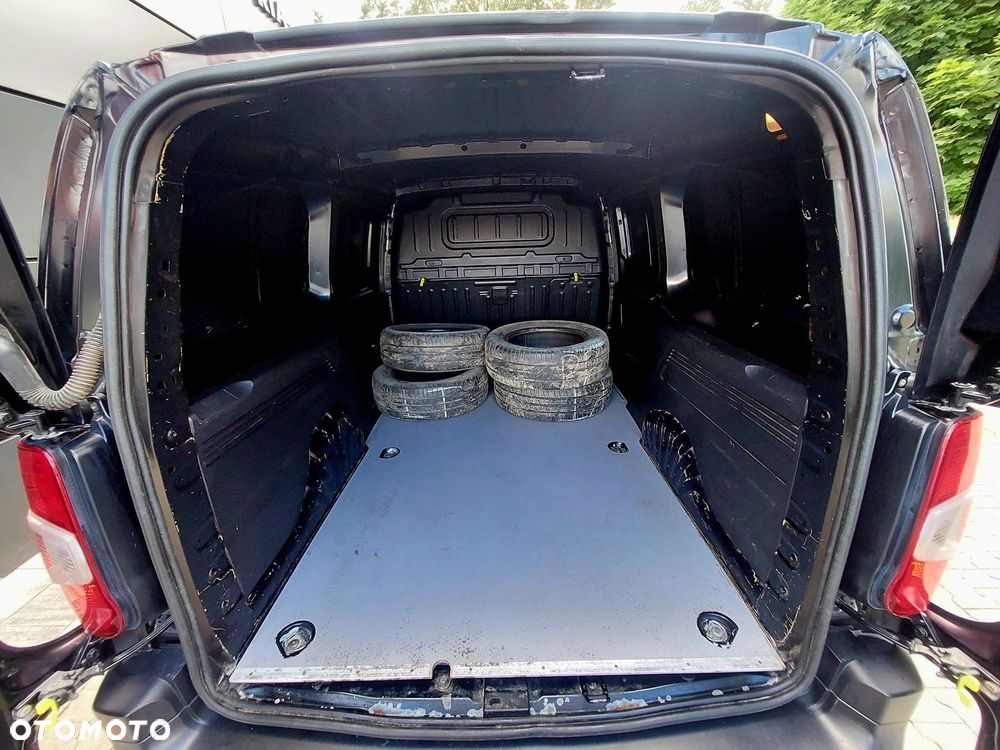 Toyota Proace City - 10