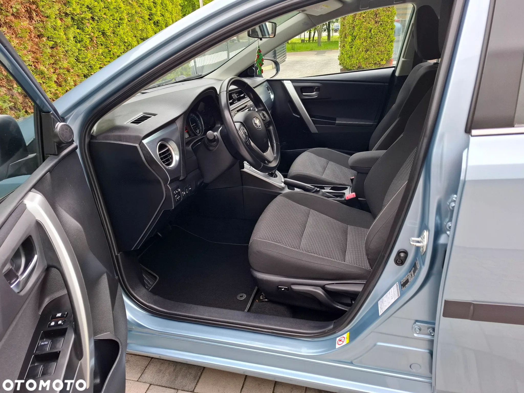 Toyota Auris - 7