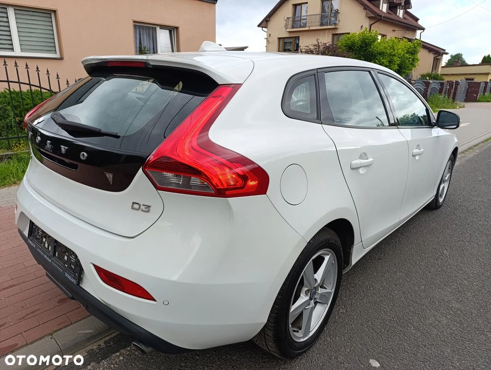 Volvo V40 D3 You - 19