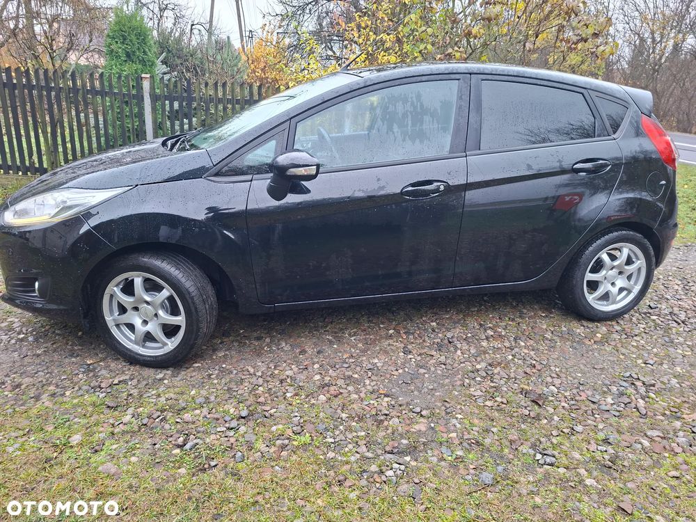 Ford Fiesta - 2