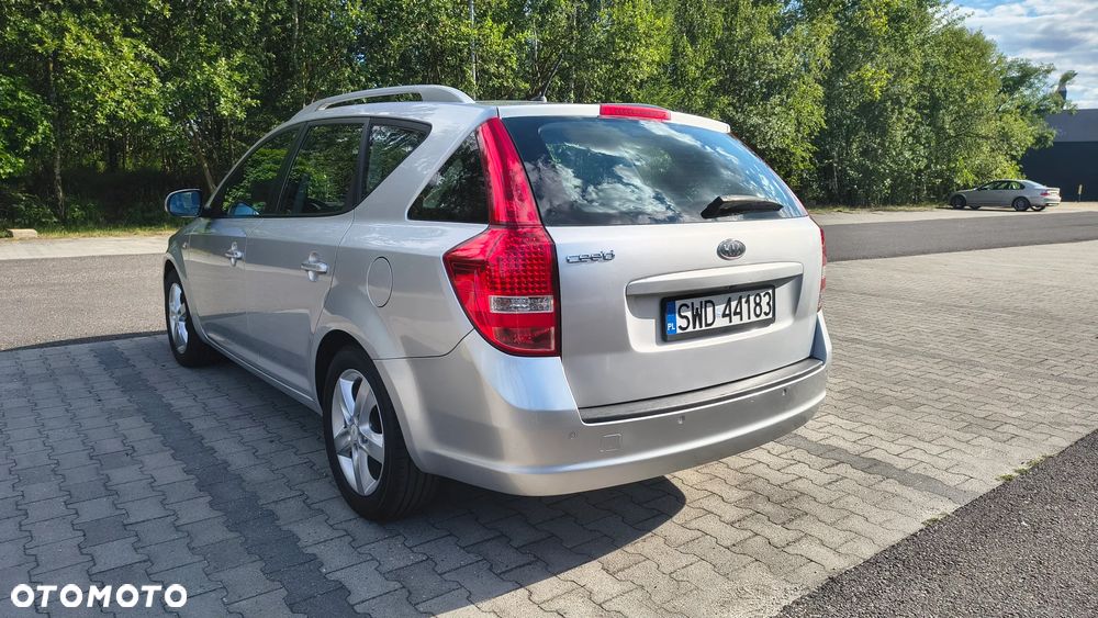 Kia Ceed 1.4 L - 4