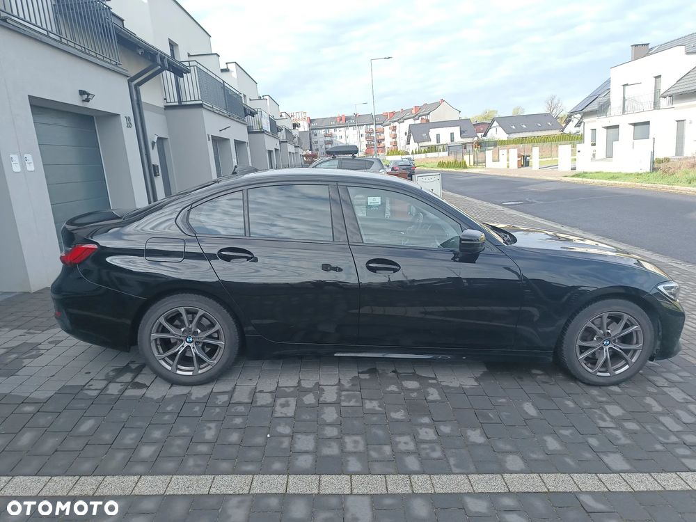 BMW Seria 3 320i Sport Line - 7