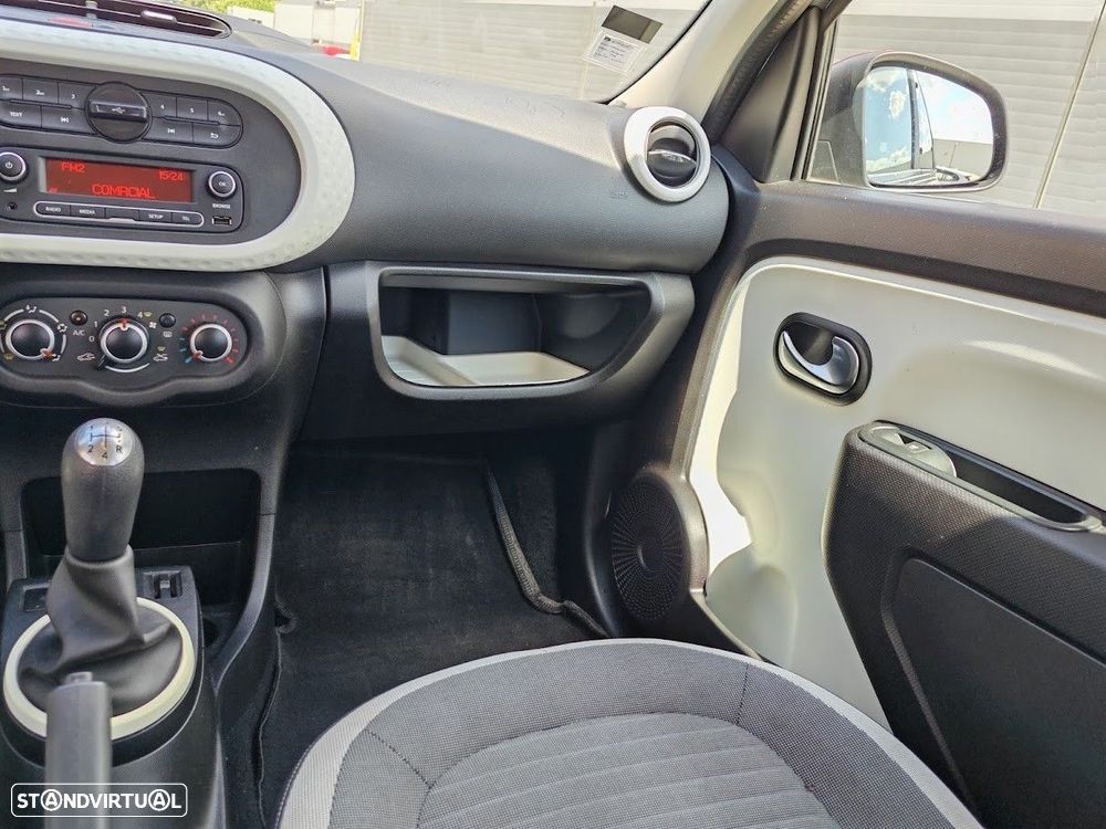 Renault Twingo SCe 70 S&S LIMITED - 19