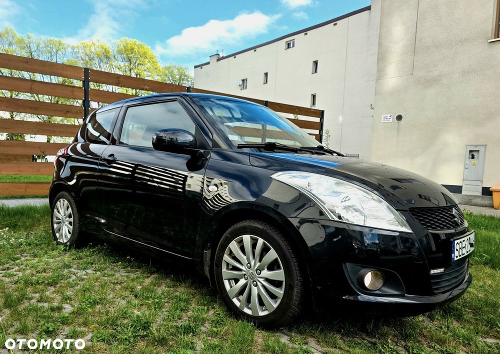 Suzuki Swift 1.2 Premium - 1