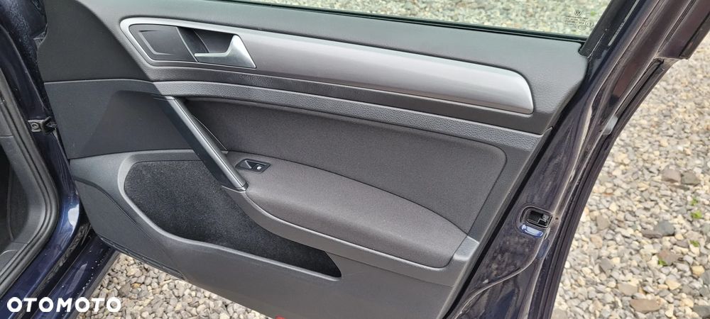 Volkswagen Golf 1.6 TDI BlueMotion Technology Trendline - 32