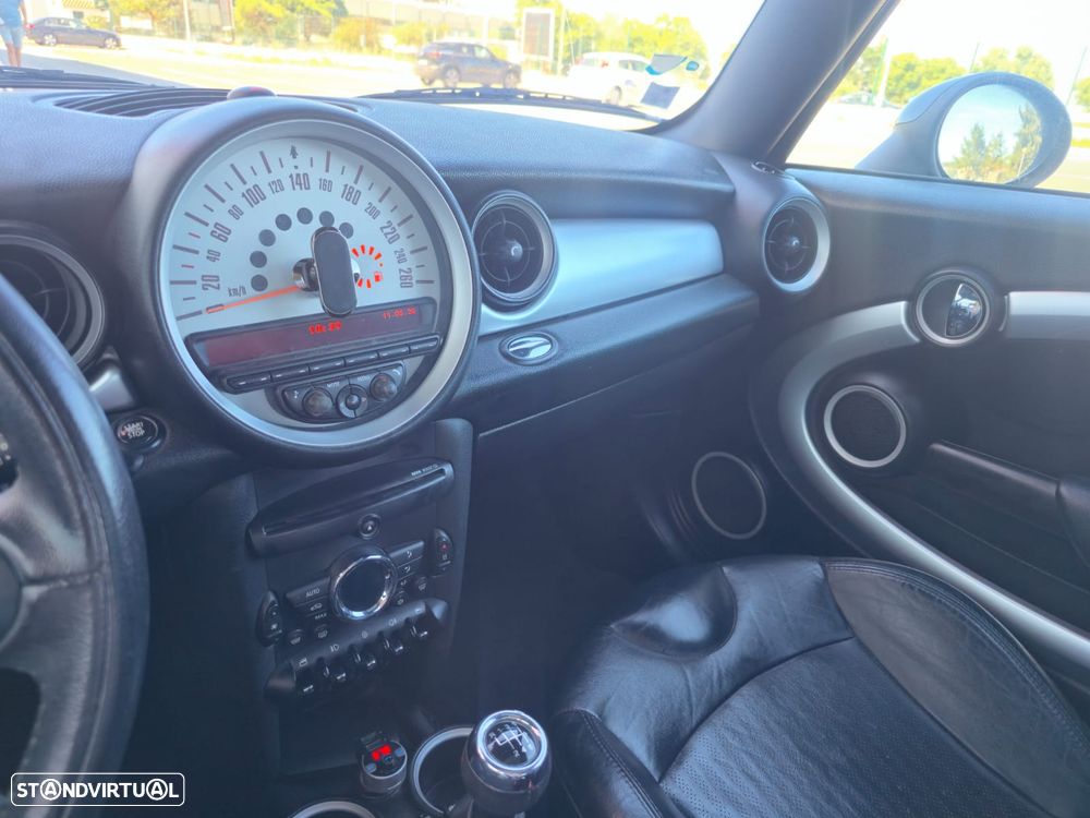 MINI 3 Portas Cooper D - 13