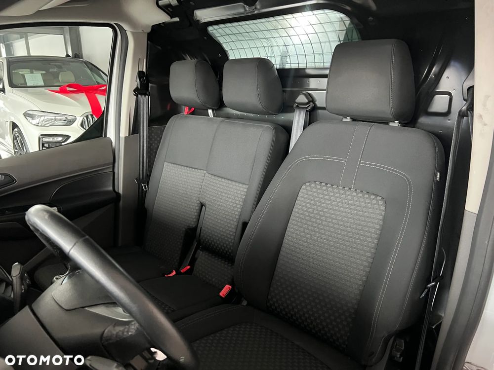 Ford Connect - 23