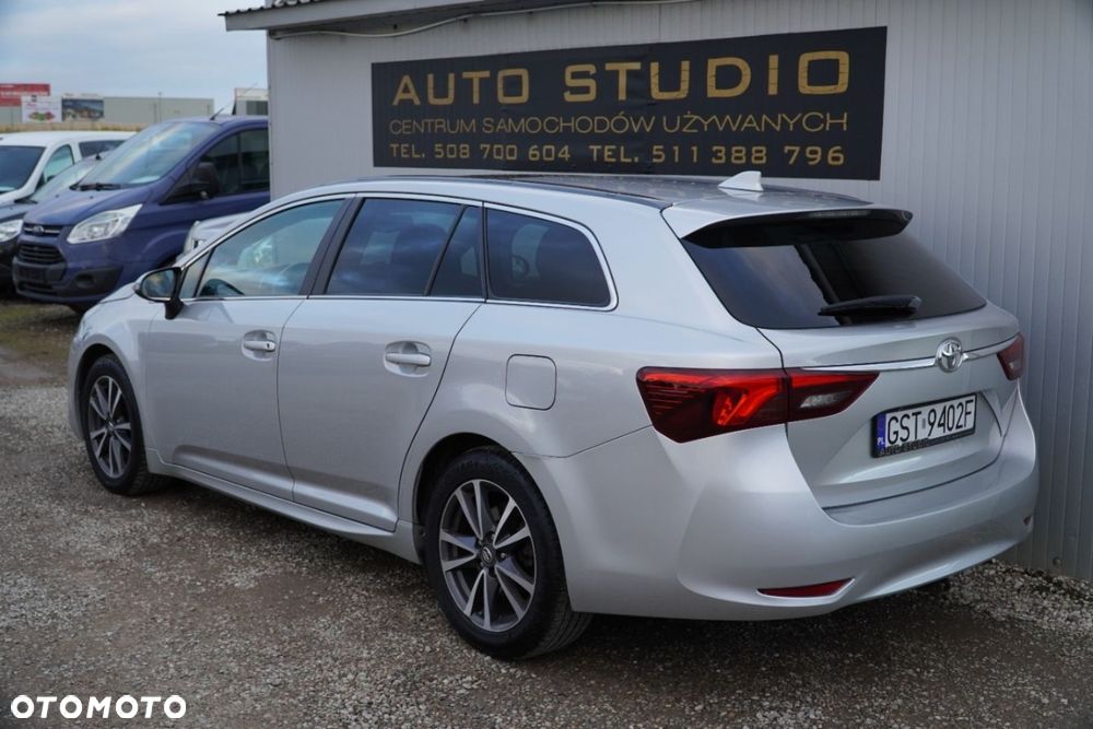 Toyota Avensis - 34