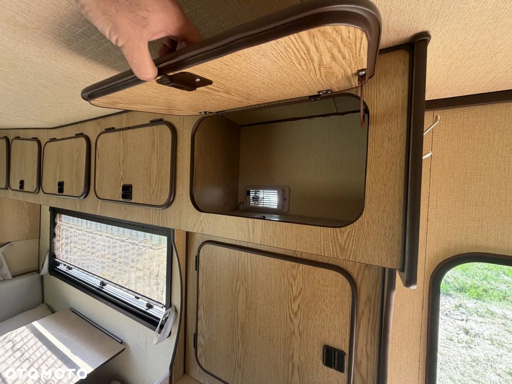 Ford Transit - 24