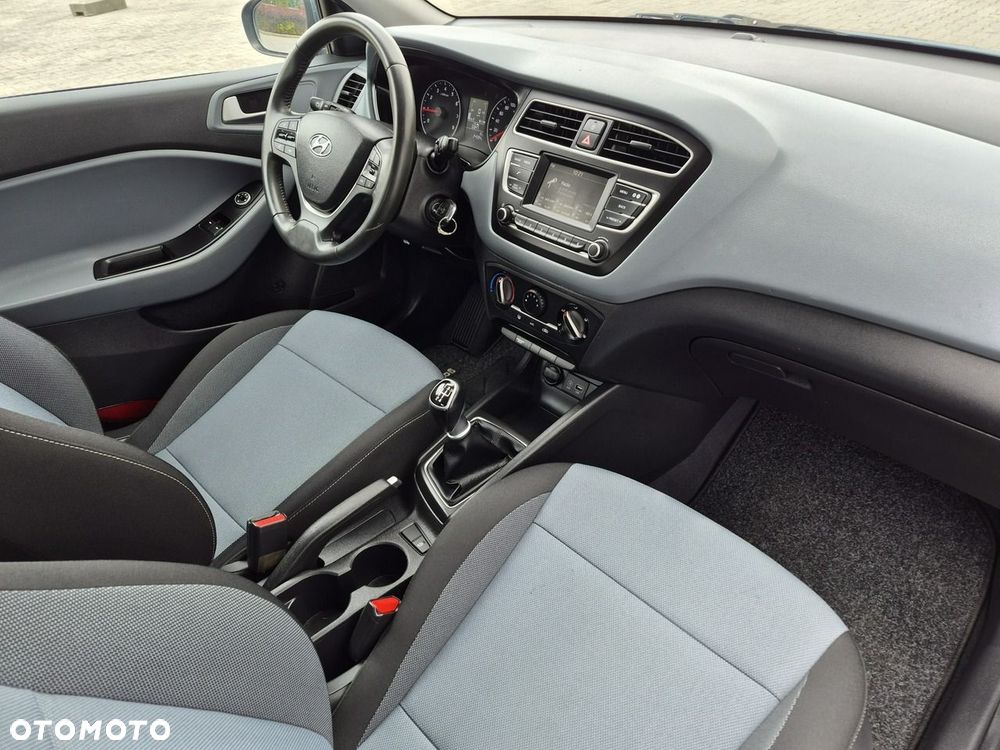 Hyundai i20 - 22
