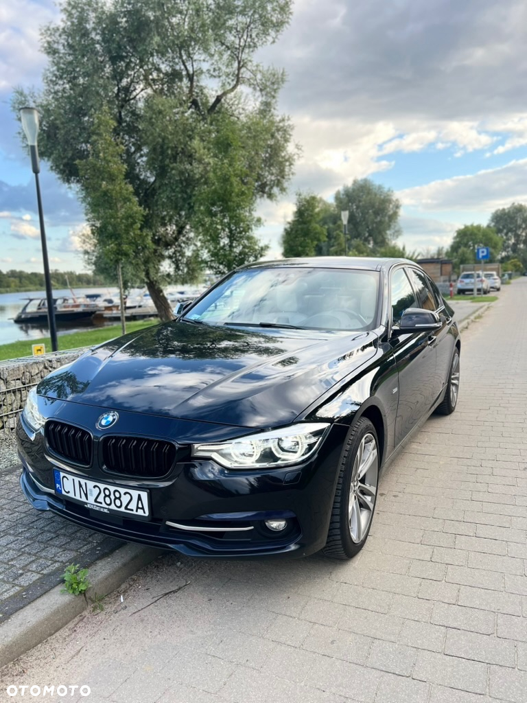 BMW Seria 3 330i xDrive Sport Line - 34
