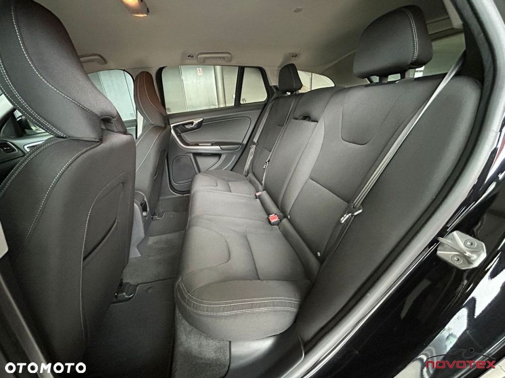 Volvo V60 D2 Geartronic Kinetic - 19