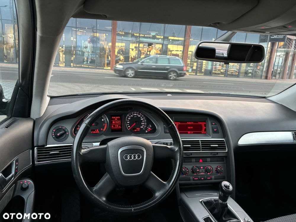 Audi A6 Limousine 2.4 - 14