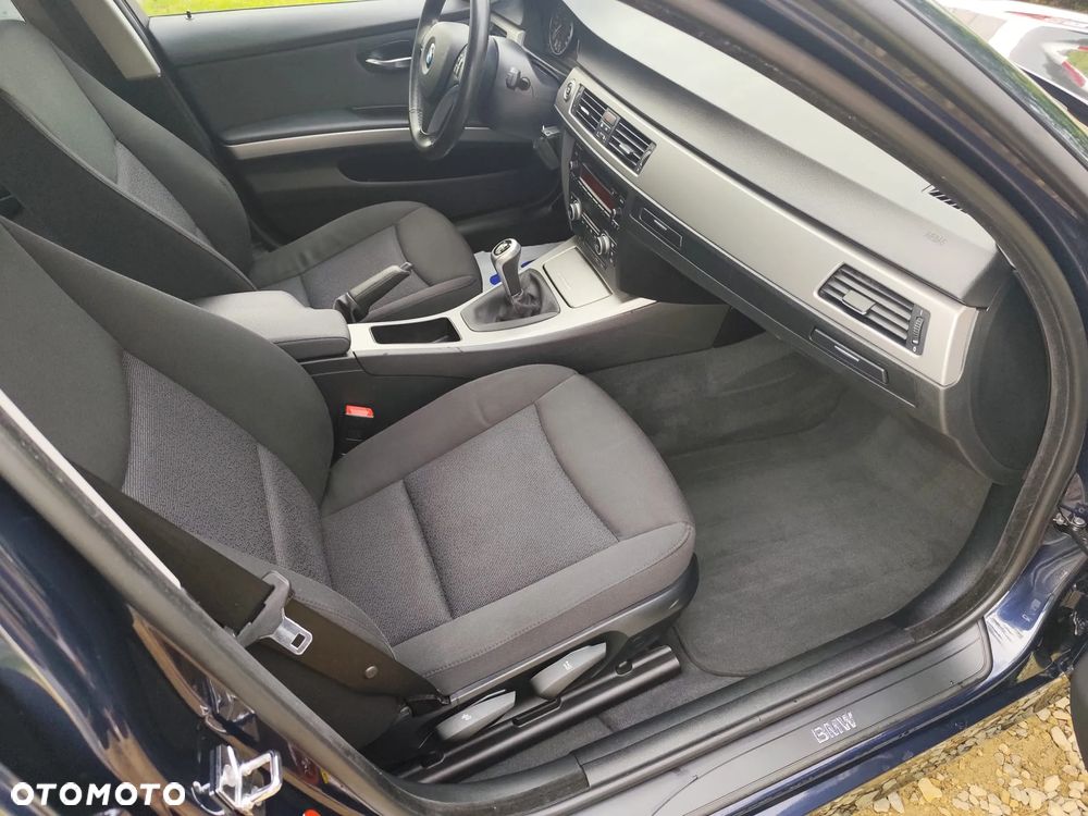 BMW Seria 3 320d DPF - 20
