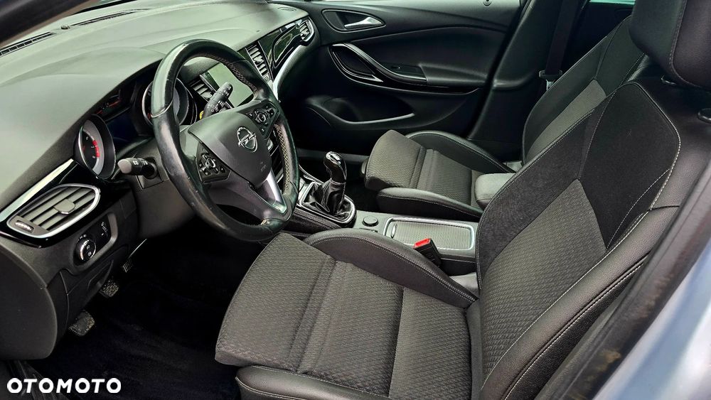 Opel Astra 1.4 Turbo Start/Stop Dynamic - 25