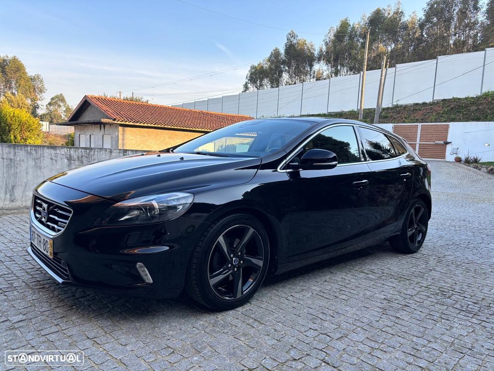 Volvo V40 D2 R Design - 4