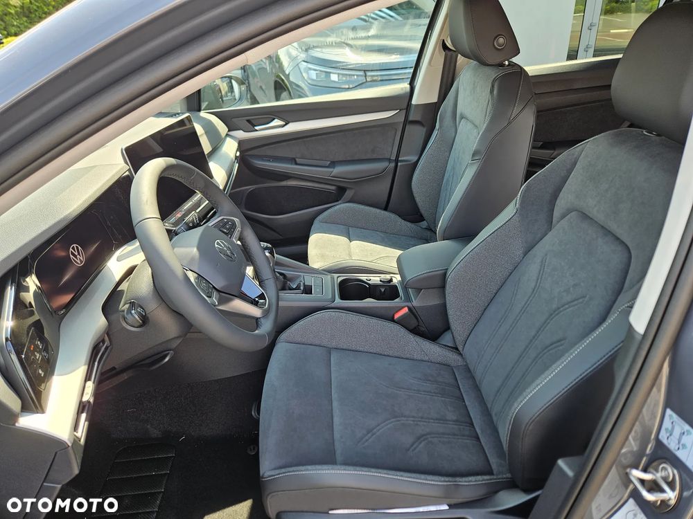 Volkswagen Golf VIII 1.5 TSI Life Plus - 9