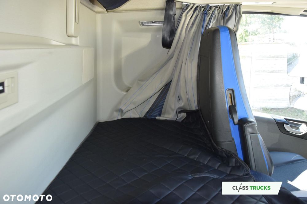 Volvo FH 460 Globetrotter XL i-Save I-ParkCool - 13