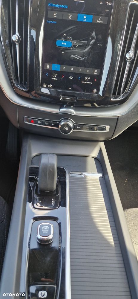 Volvo XC 60 B4 B Momentum - 18