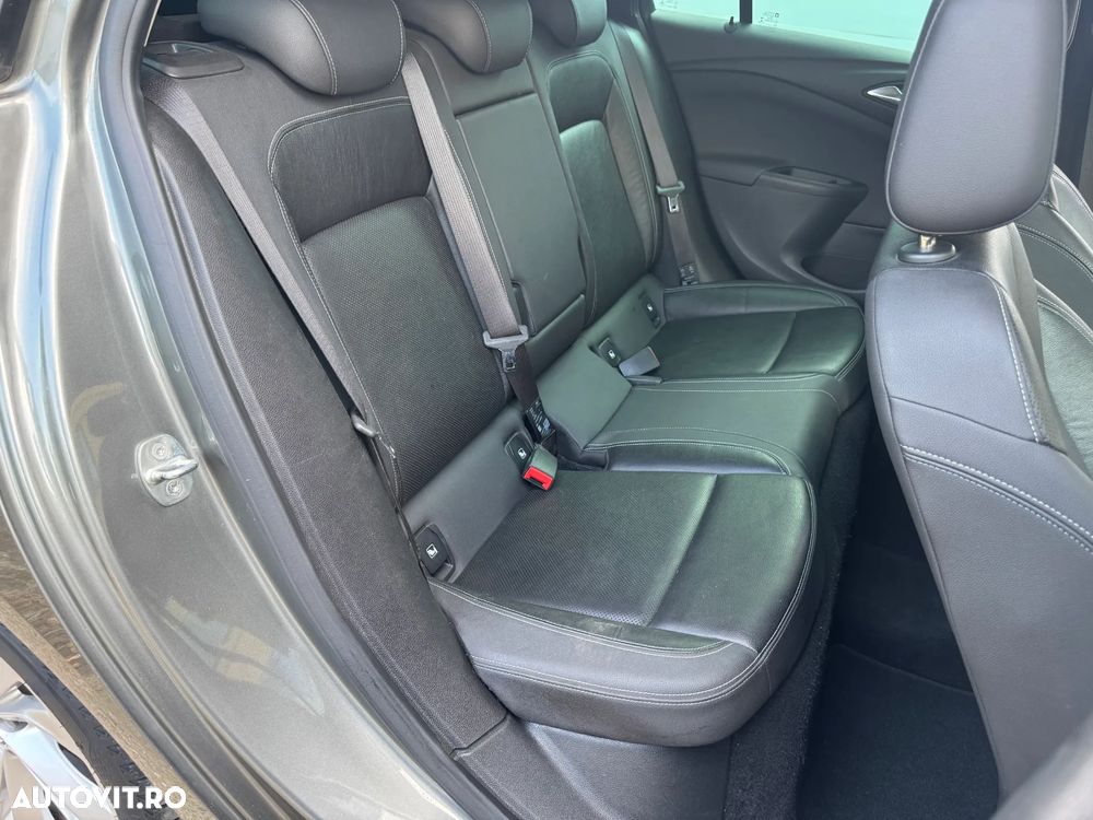 Opel Astra 1.6 D (CDTI) Start/Stop Sports Tourer Innovation - 23