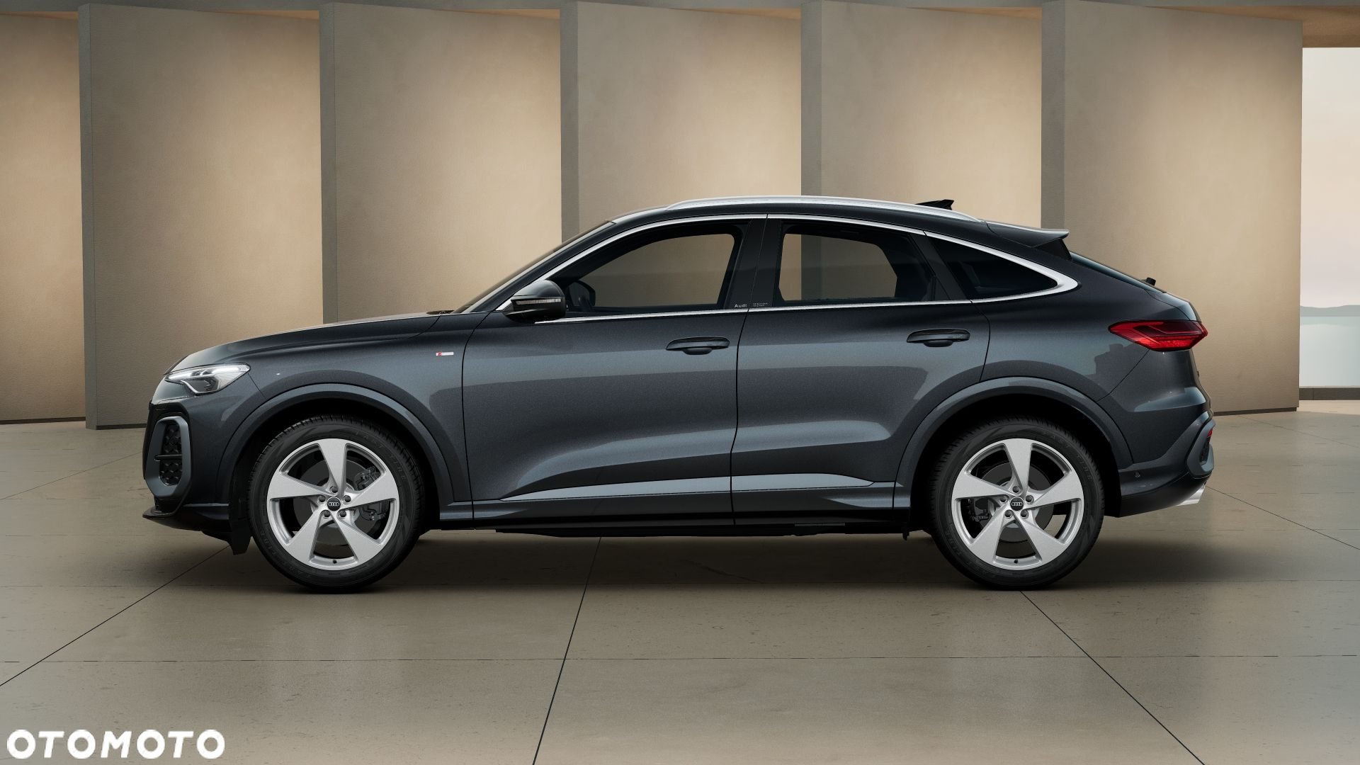Audi Q5 Sportback - 3