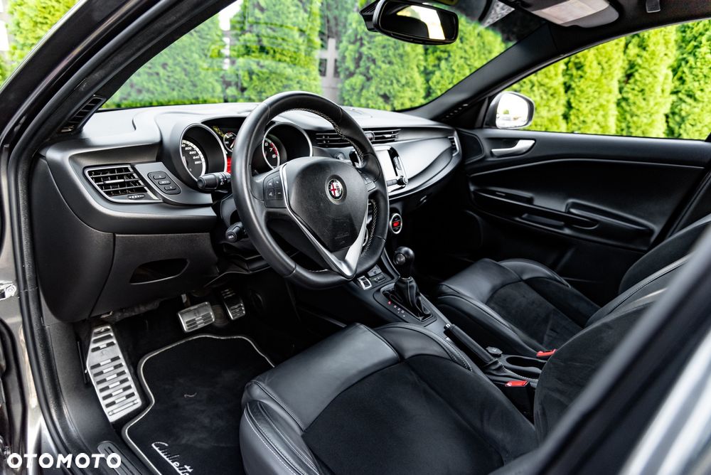Alfa Romeo Giulietta 1.8 TBi 16V TCT Quadrifoglio Verde - 16