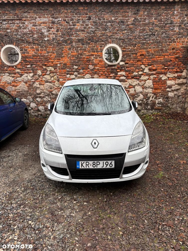 Renault Scenic 1.5 dCi Authentique - 4