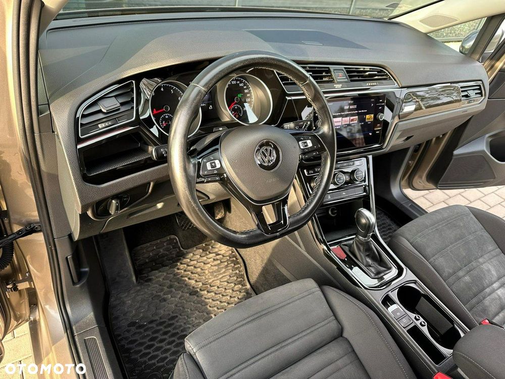 Volkswagen Touran 1.4 TSI BMT Highline DSG - 10