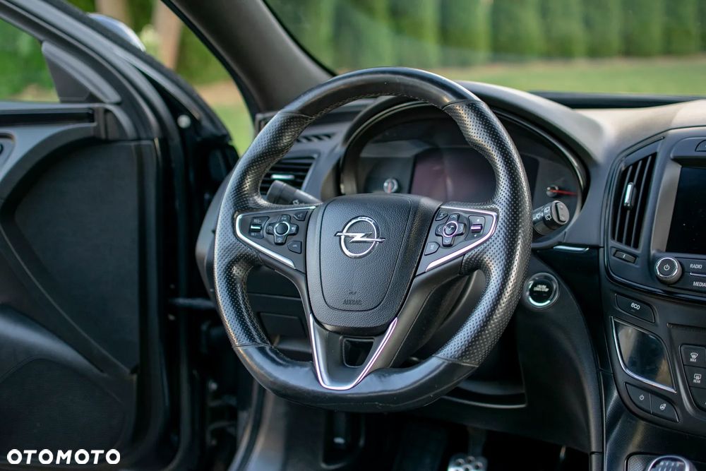 Opel Insignia - 36