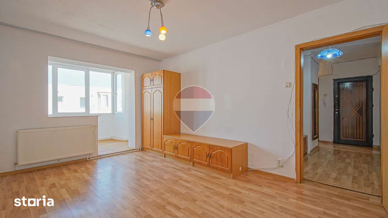 Apartament 3 camere Ghimbav, ideal pentru familie sau investiție! — fotografia 3