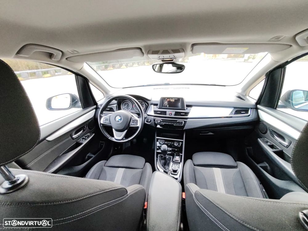 BMW 216 Active Tourer d Line Sport - 13