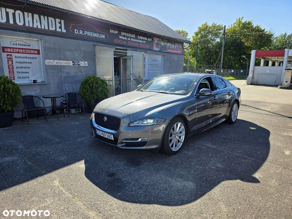 Jaguar XJ 3.0 T AWD Premium Luxury - 3