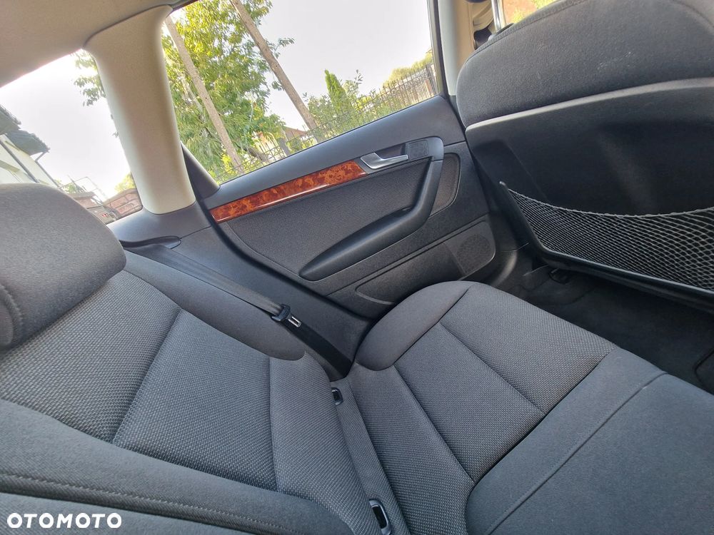 Audi A3 Sportback 2.0 TDI Ambiente - 16