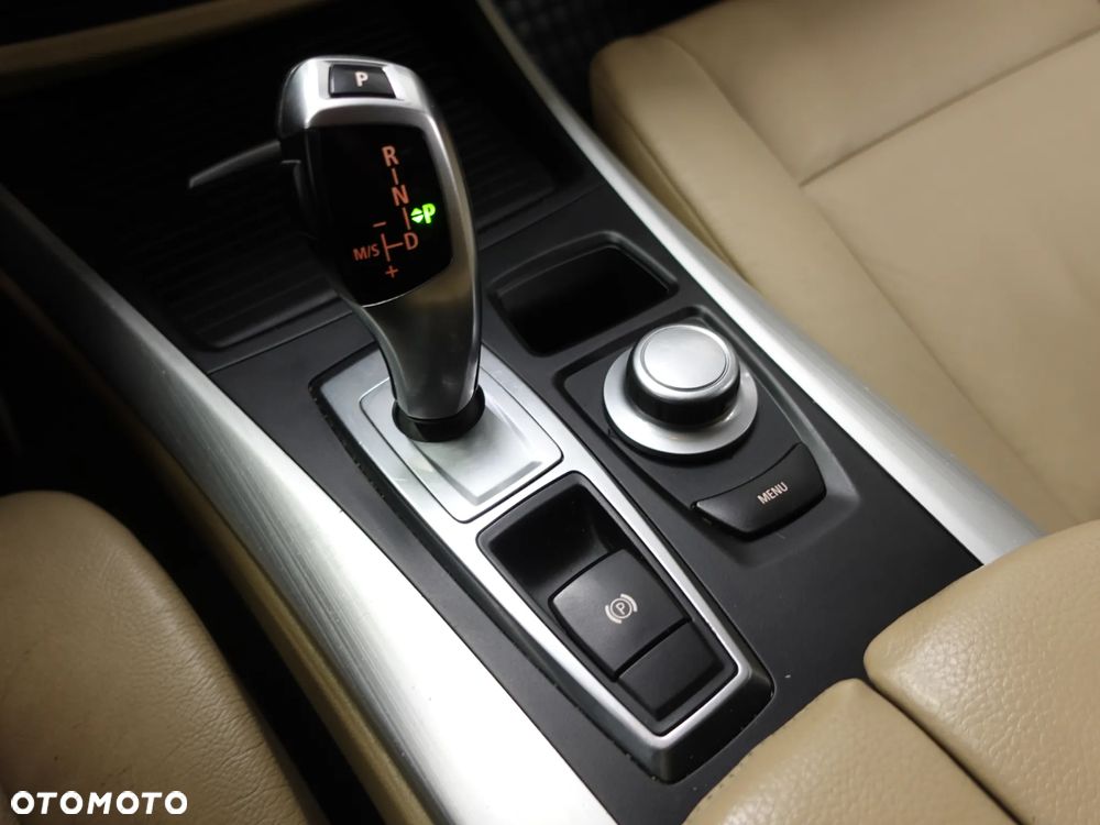 BMW X5 xDrive30d - 33