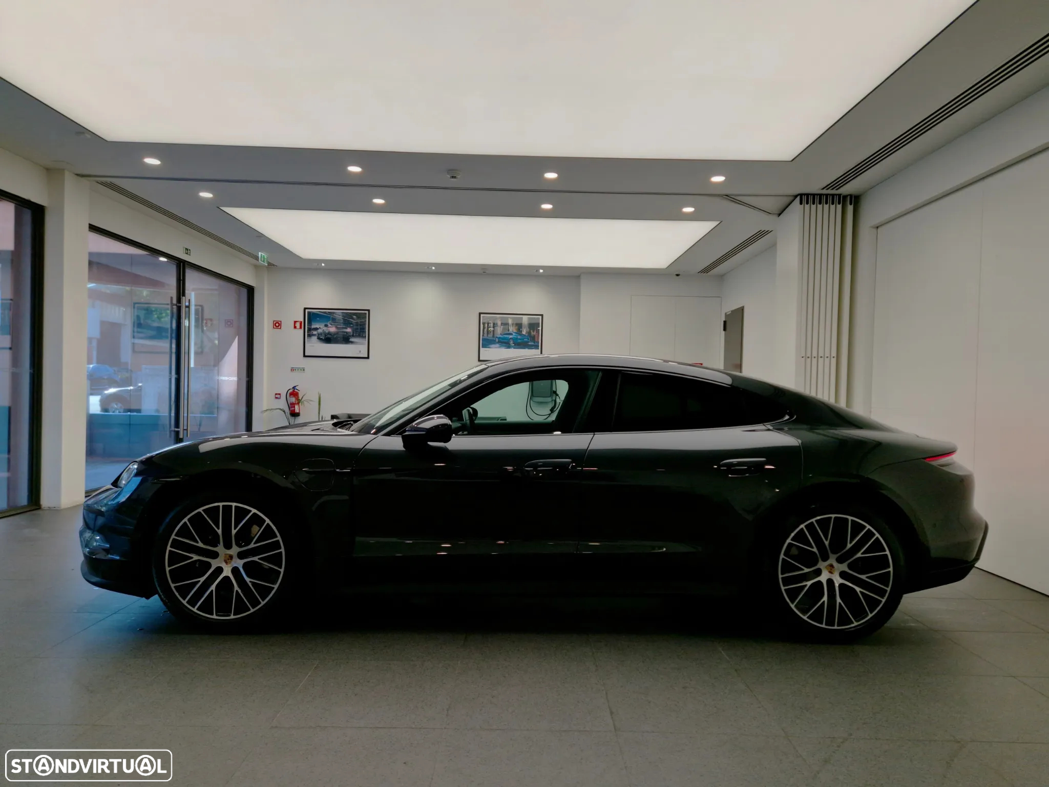 Porsche Taycan Standard - 2