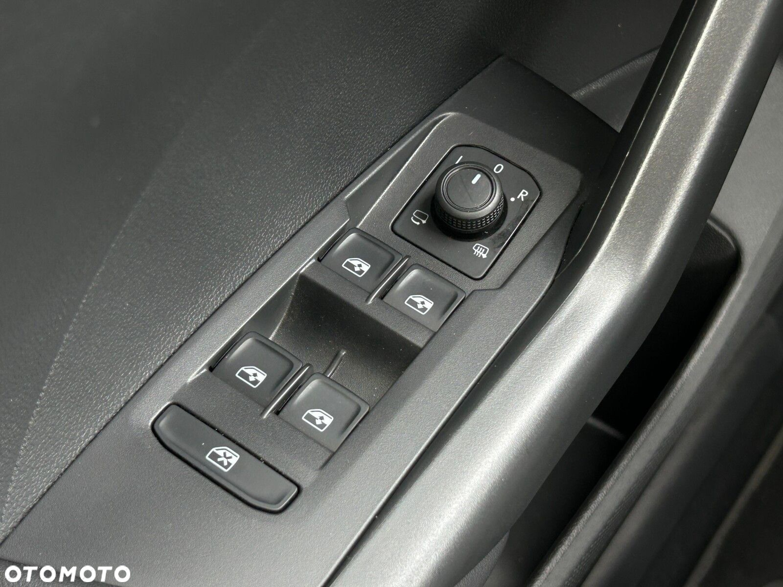 Volkswagen T-Cross - 19