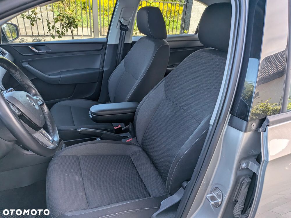 Skoda RAPID 1.2 TSI Ambition - 13