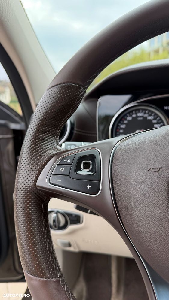 Mercedes-Benz E 220 d 4MATIC Aut. - 20