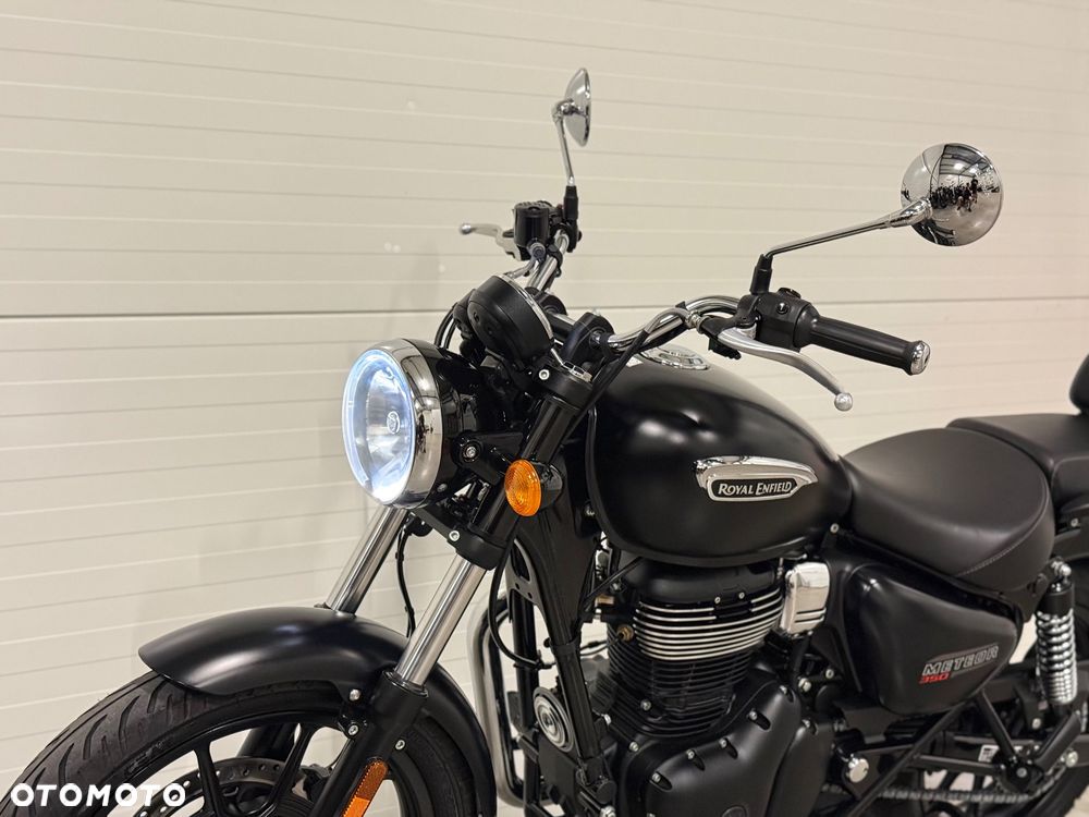 Royal Enfield Meteor - 22