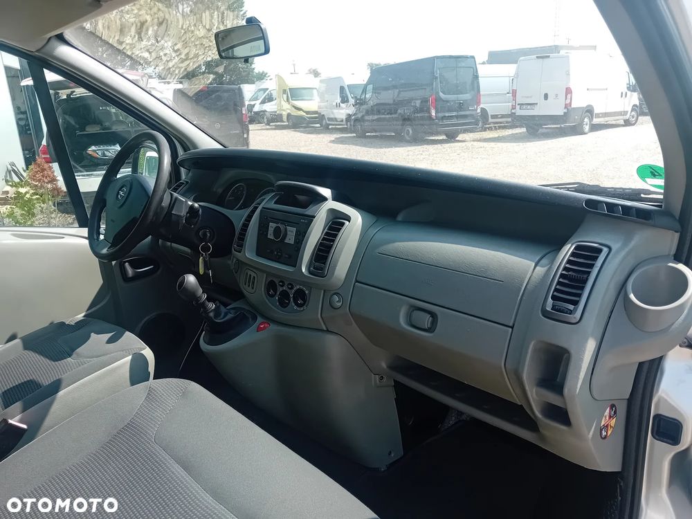 Opel Vivaro L1H1 2.7t - 15