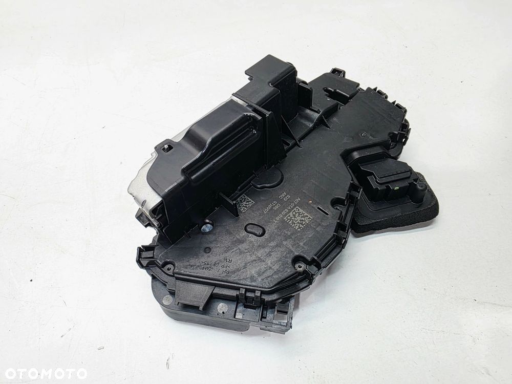 ZAMEK DRZWI PRAWY TYŁ AUDI A3 8Y VOLKSWAGEN SEAT SKODA 5TA839016T - 4