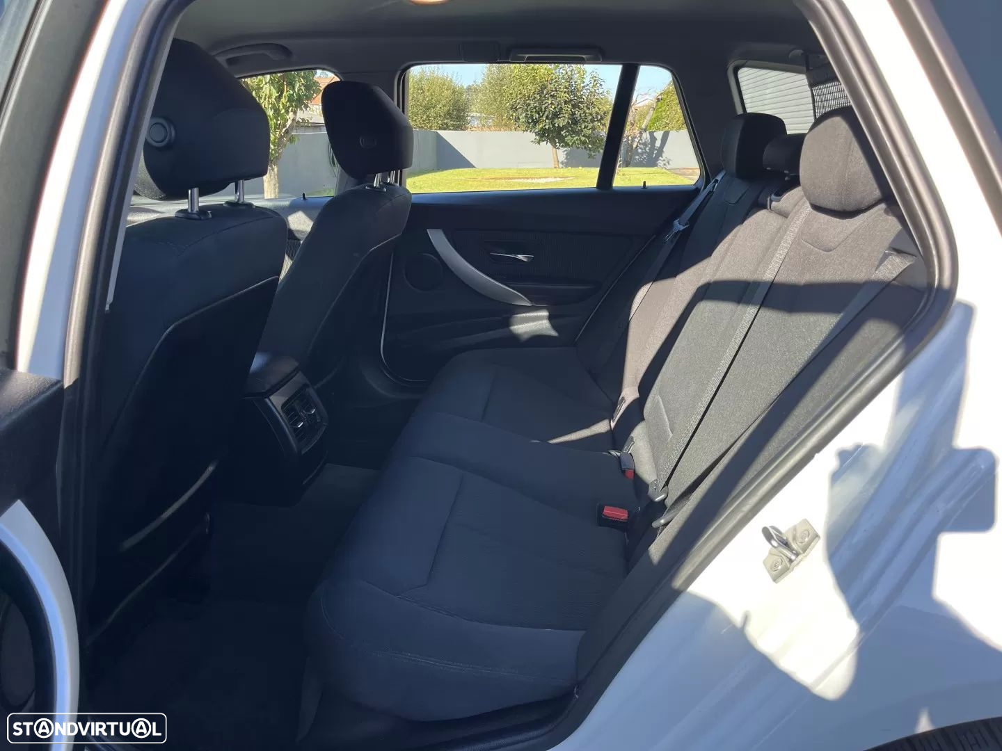 BMW 318 d Touring Sport Line - 35