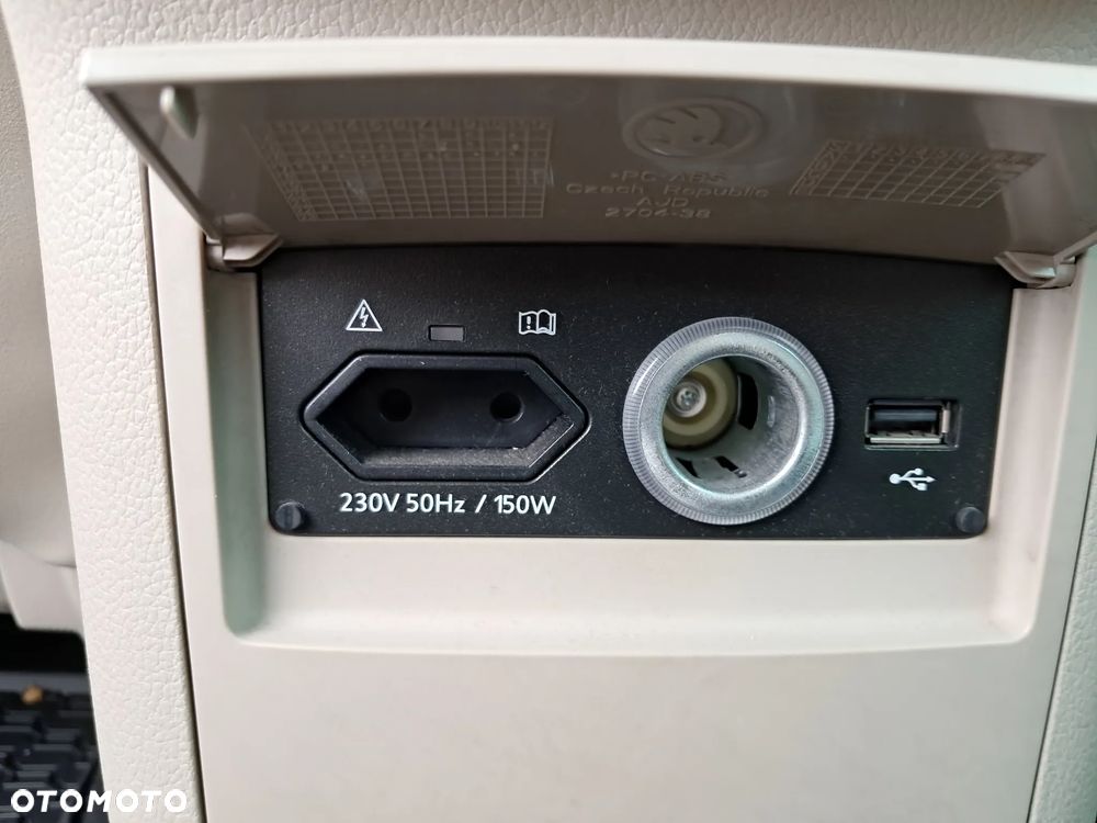 Skoda Superb 2.0 TDI 4x4 L&K DSG - 32