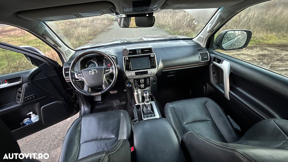 Toyota Land Cruiser 2.8l Turbo D-4D AVS Aut. Luxury - 15