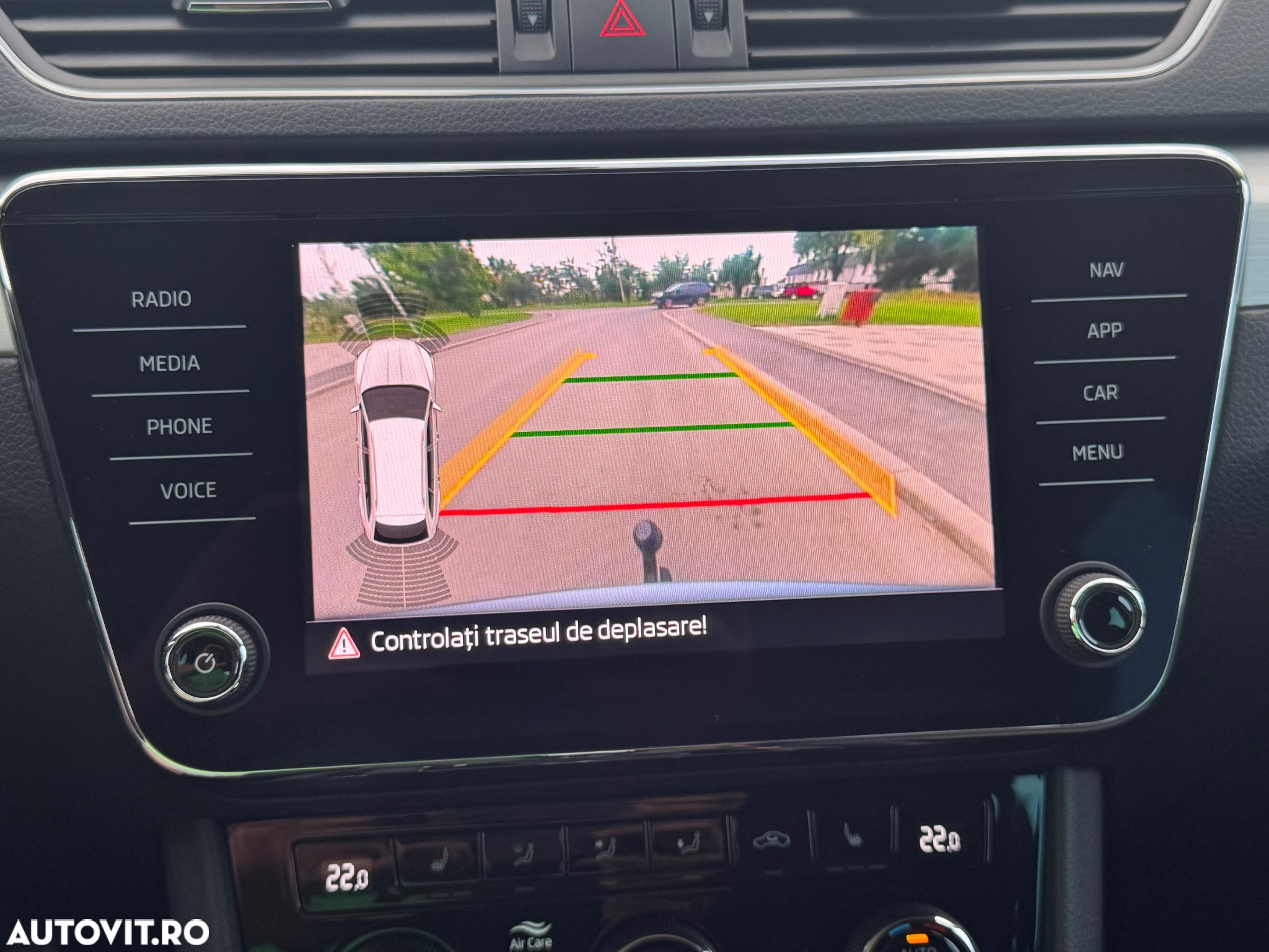 Skoda Superb Combi 1.5 TSI DSG Ambition - 19