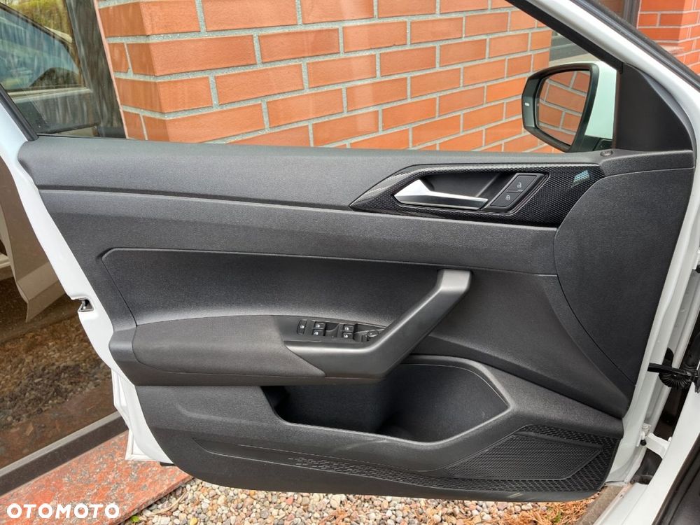 Volkswagen Polo 1.0 TSI Style - 23