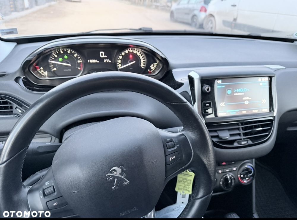 Peugeot 208 1.2 PureTech Active - 4