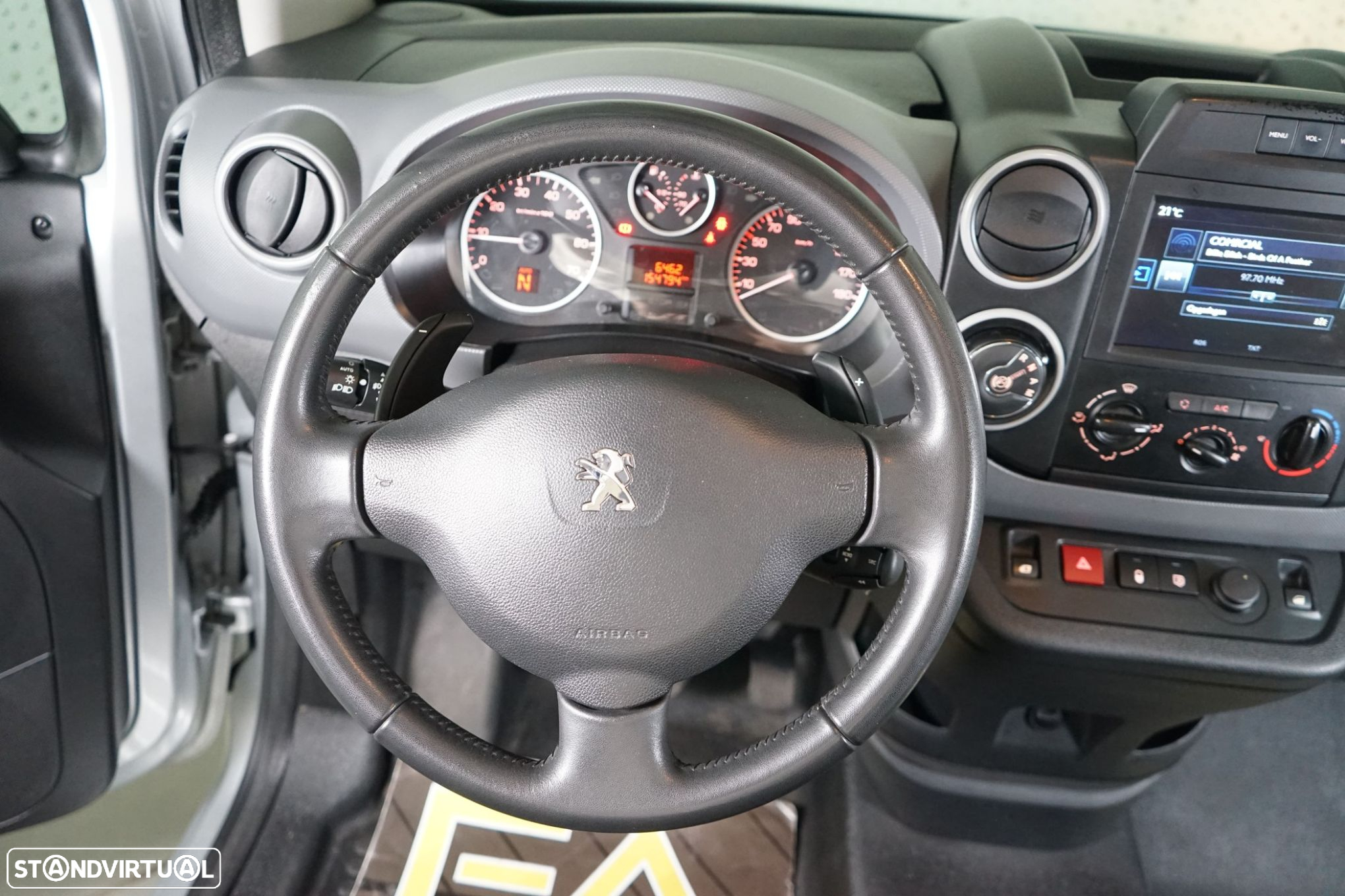Peugeot Partner 1.6 BlueHDi Confort ETG6 - 16